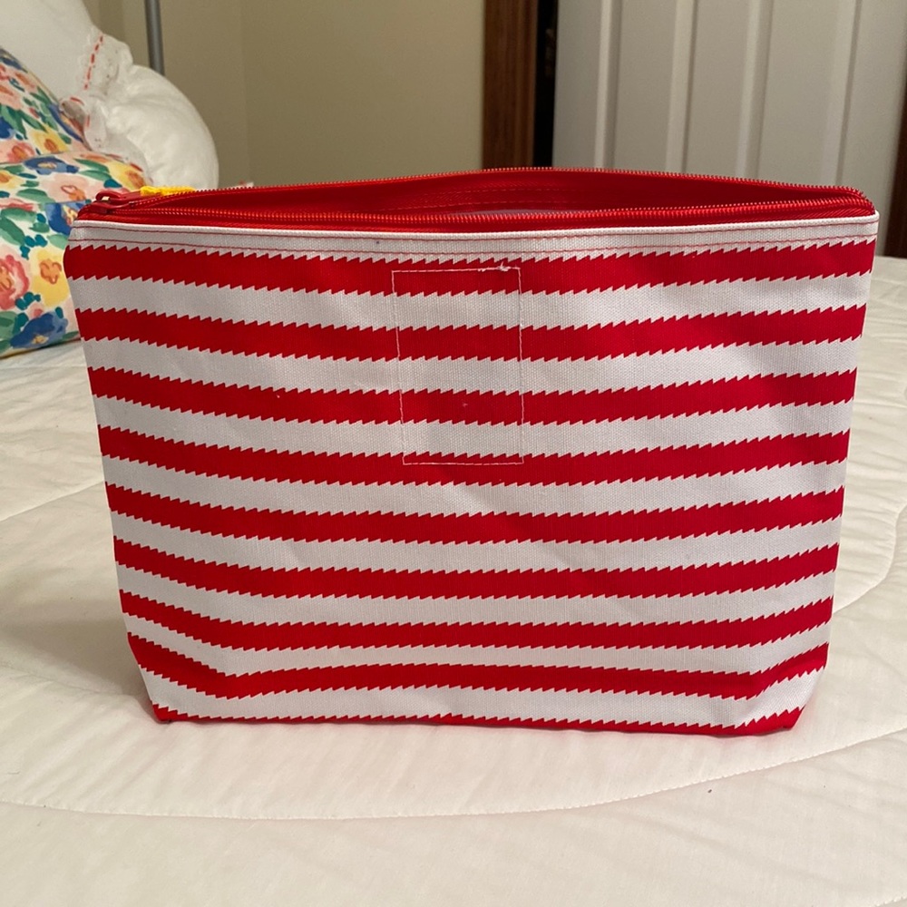 thirty-one zippered bag. Red/white striped
